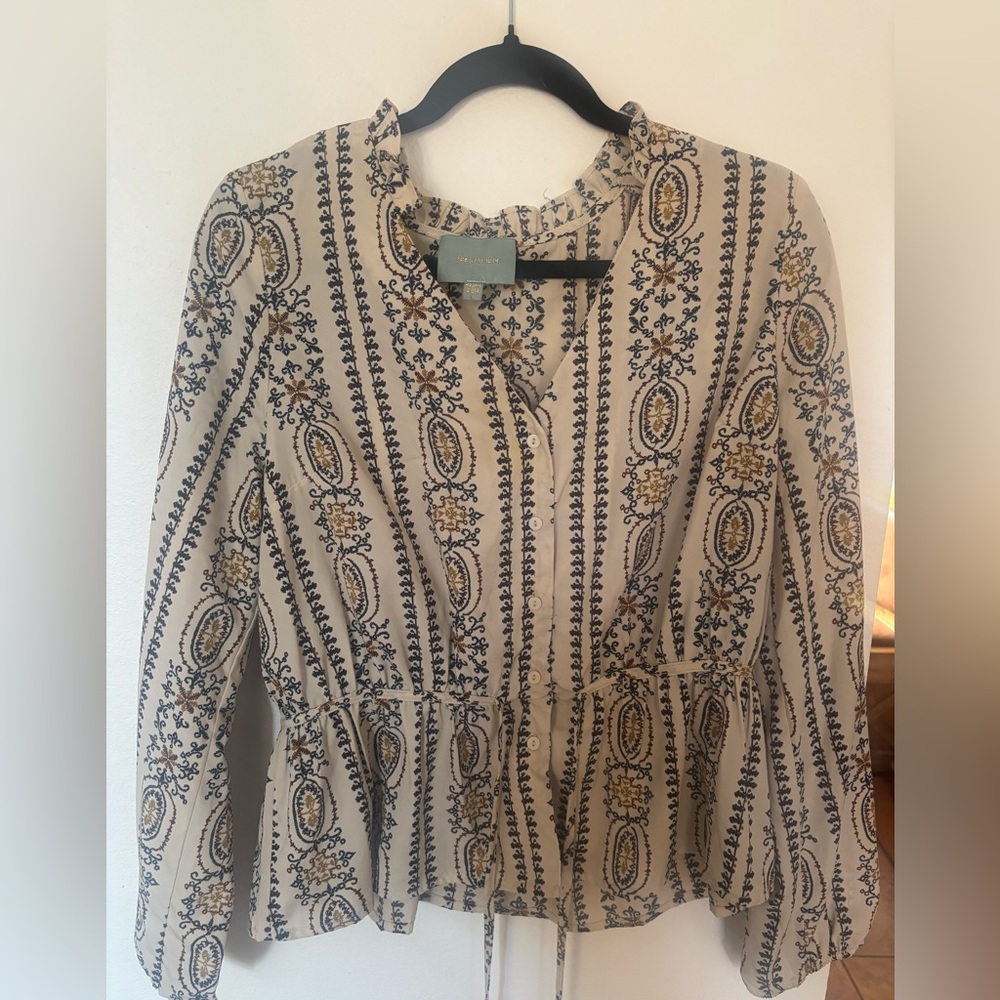 Patterned Beige Blouse with Blue and Yellow Accents